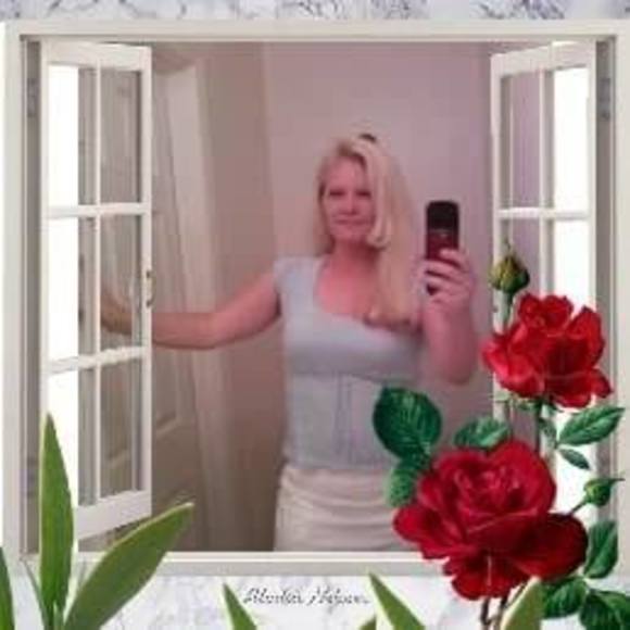 Meet your Posher, Crystal - Picture 1 of 1